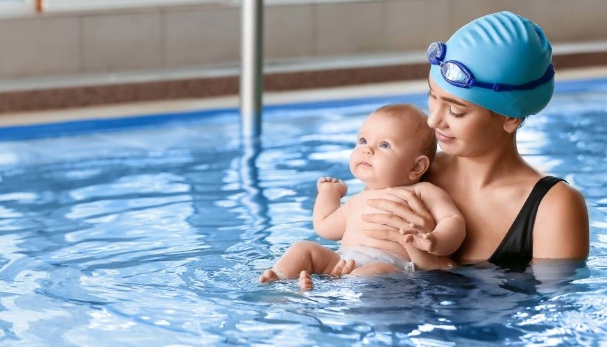 Bebek Yüzme Dersi