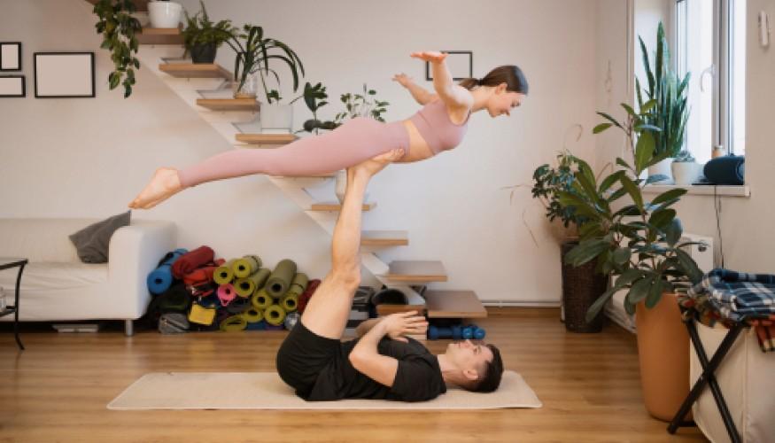 Acro Yoga