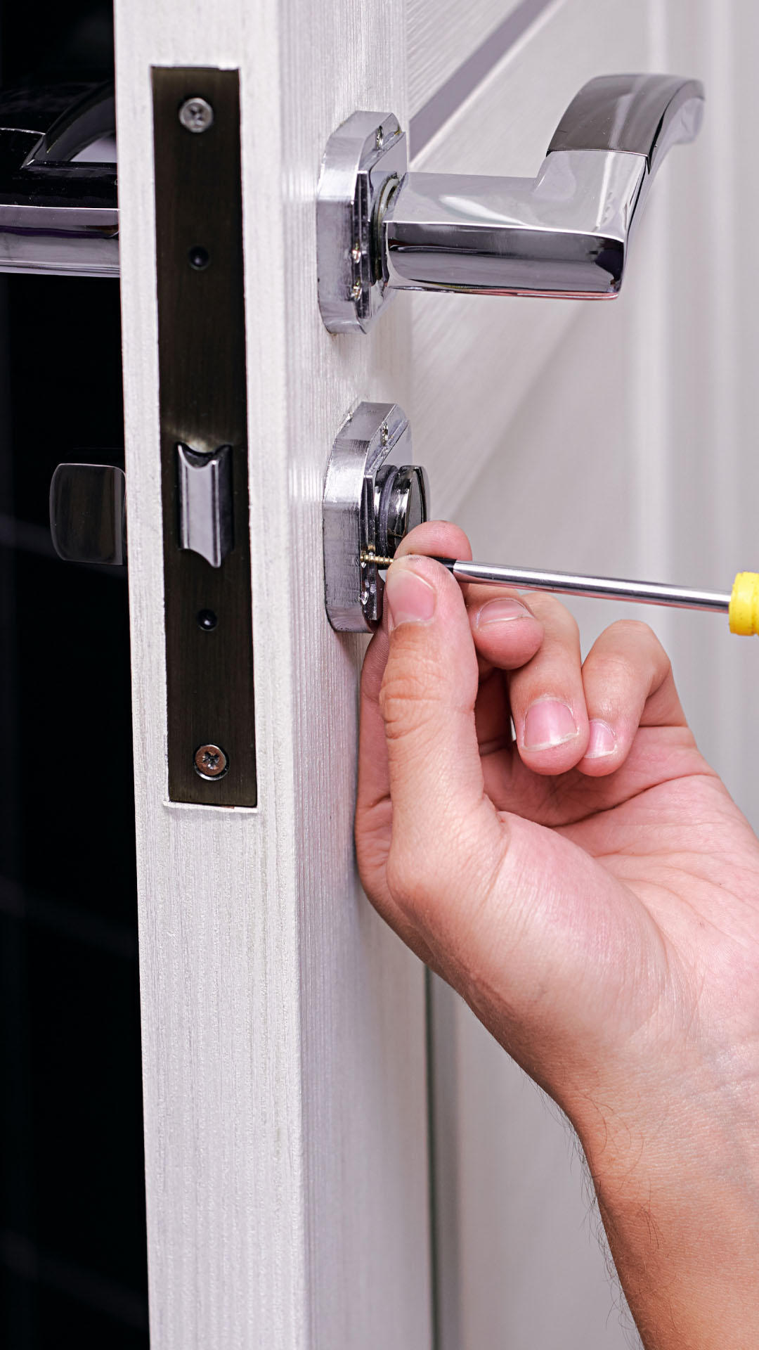 Riparazione Porte in Legno