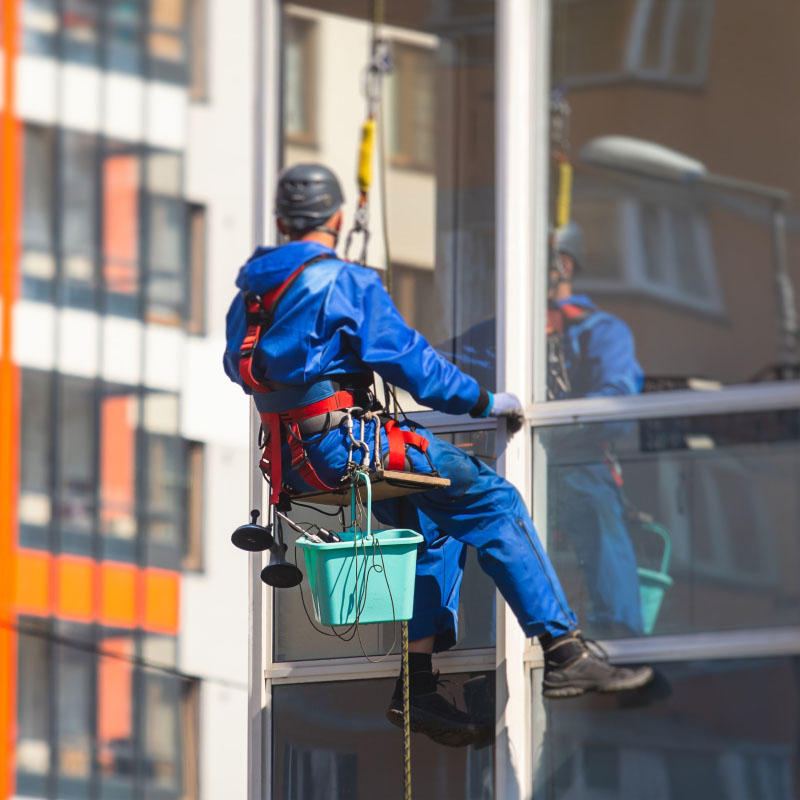 Spalat Geamuri la Inaltime